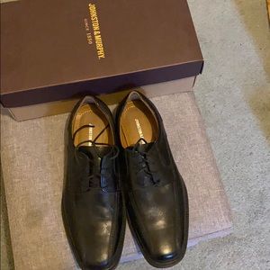 Johnston & Murphy Run off Lace up